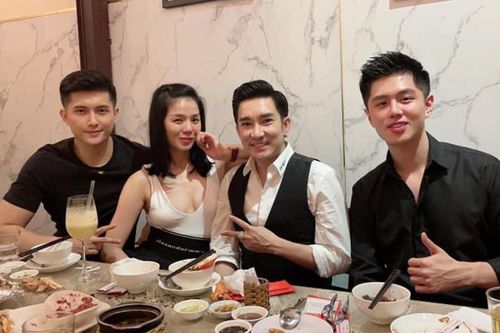 Xuất hiện bên Lâm Bảo Châu, Lệ Quyên để lộ 'đôi gò bồng đảo' xô lệch, lộ dấu hiệu 'xuống cấp'