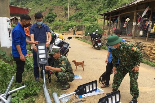 Vững vàng điểm tựa biên cương