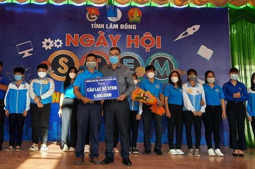 Ngày hội STEM - Khơi nguồn đam mê sáng tạo trong học sinh