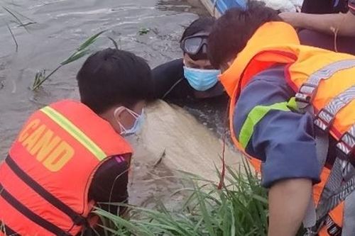 Tìm được thi thể nam công nhân đuối nước thương tâm
