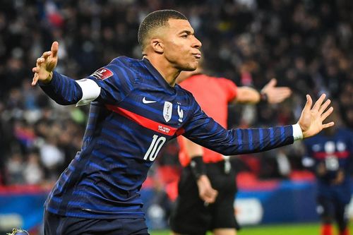 Mbappe lập kỳ tích sau 63 năm, Pháp giành vé sớm tới World Cup 2022