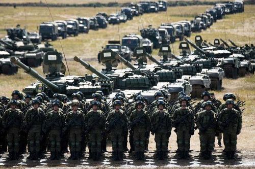 Tổng thống Ukraine: Nga có gần 100.000 quân tại biên giới chung