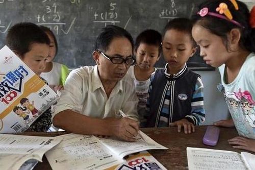 Những hệ lụy phía sau lệnh cấm dạy thêm ở Trung Quốc