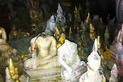 Hành hương khám phá hang Phật bí ẩn