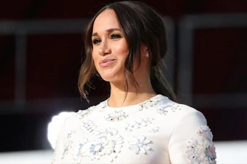 Lộ tin nhắn của Meghan 'tố' hoàng gia Anh 'liên tục mắng mỏ' Harry