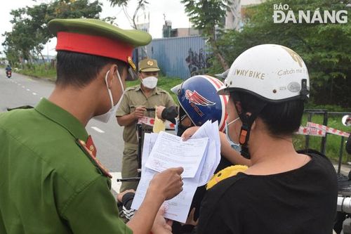 Kiểm soát chặt chẽ người ra, vào 2 phường vùng cam và cảng cá Thọ Quang