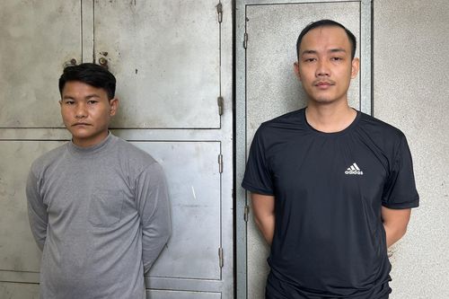Chủ quán trà chanh bị hai vị khách hành hung
