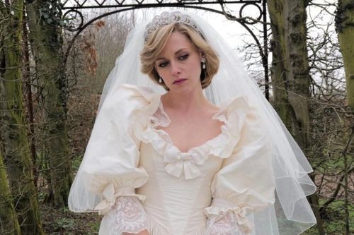 Người đứng sau tạo hình Công nương Diana của Kristen Stewart