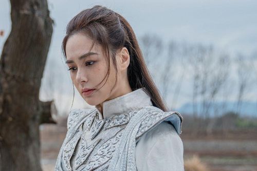 Chung Hân Đồng bị chê khi đóng vai Đát Kỷ