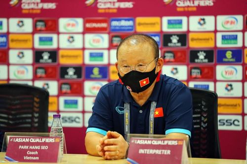 HLV Park Hang-seo: 'Các đối thủ rất mạnh, ĐT Việt Nam là đội bóng yếu'