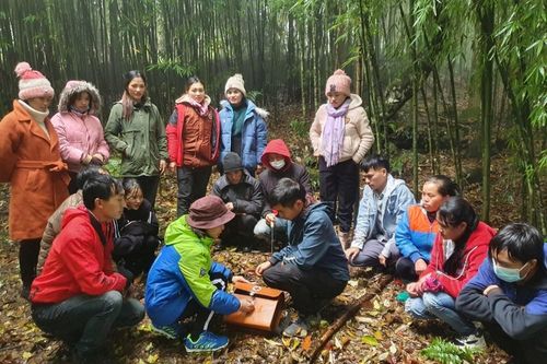 Bát Xát nâng cao kỹ năng cho hướng dẫn viên, người dẫn đường tại điểm du lịch
