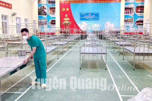 Sở Y tế điều động 19 cán bộ, y, bác sỹ tham gia khám và điều trị tại Bệnh viện dã chiến