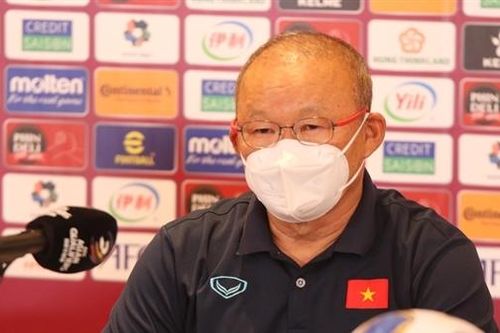 HLV Park Hang-seo: Tuyển Việt Nam nỗ lực có điểm ở lượt về