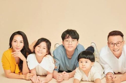 Hoàng Bách: 'Biết ơn những gì cuộc sống đã thử thách mình'