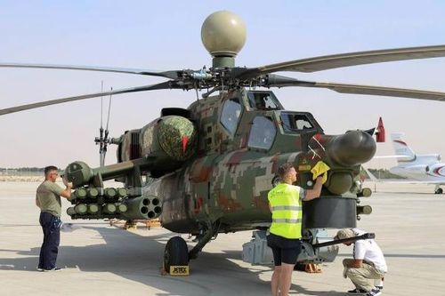 Nga khoe 'thợ săn đêm' Mi-28NE tại triển lãm quân sự Dubai Airshow