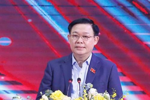 Chủ tịch Quốc hội: Gói phục hồi kinh tế sẽ quan tâm tới hiện đại hóa ngành y