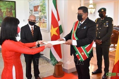 Lãnh đạo CH Suriname: Sẽ luôn ủng hộ Việt Nam trên các diễn đàn đa phương