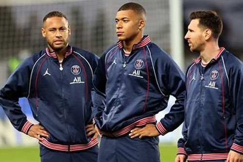 PSG tính bán Neymar cho Barca