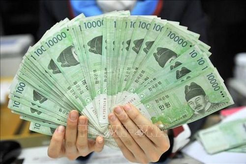Doanh thu của các ngân hàng Hàn Quốc tăng mạnh nhờ đâu?