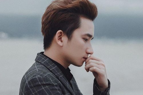 Phan Mạnh Quỳnh là nghệ sĩ đầu tiên mở màn chương trình 'The show Vietnam'