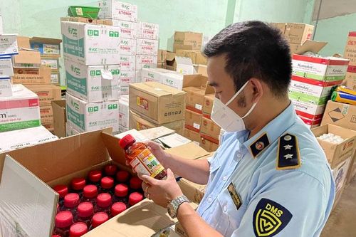 Thuốc bảo vệ thực vật chứa chất cấm: Nỗi lo không của riêng ai