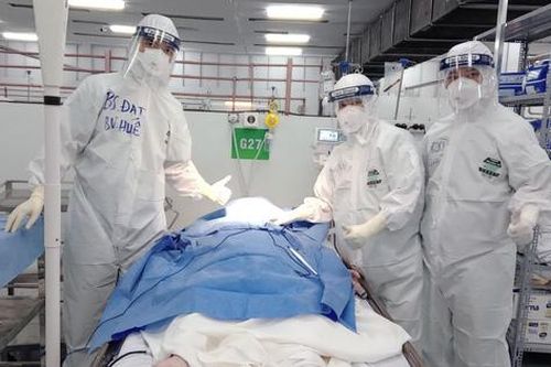 Đặt ECMO cứu sống bệnh nhân béo phì mắc COVID-19 nguy kịch