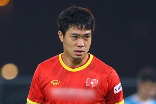 Công Phượng: 'Tuyển Việt Nam phải quên thất bại này'