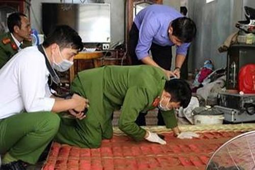 Hai vợ chồng tử vong với nhiều vết thương