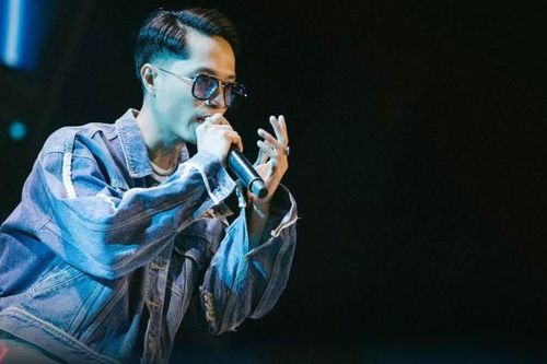 'Rap Việt' mùa 2: Vướng lùm xùm nhưng vẫn ở Top thịnh hành