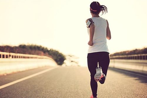 Cần chú ý gì khi tập chạy trong thời tiết lạnh?