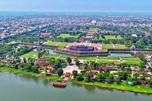 Để Huế kịp thời 'cứu' di sản