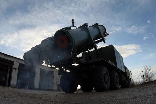Nga đưa thêm khí tài tới Crimea