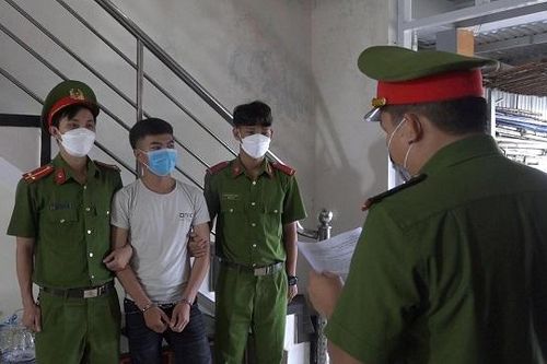 Bắt tạm giam đối tượng hỗn chiến bằng mã tấu