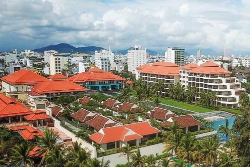 Cửa mở nhưng vắng khách: Giảm giá xuống đáy phòng vẫn bỏ không