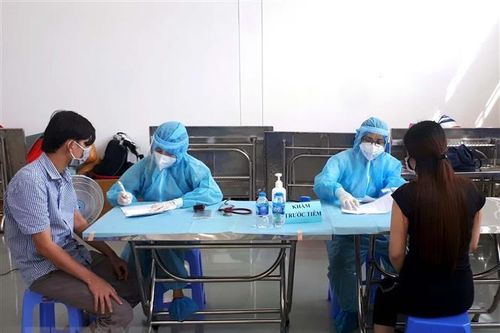 TP.HCM: Hỗ trợ tiếp nhận, điều trị người lao động mắc COVID-19