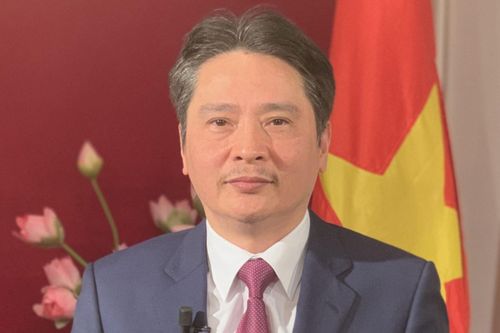 Tọa đàm với các sĩ quan Trường Đại học chiến tranh Algeria về phát triển bền vững của Việt Nam