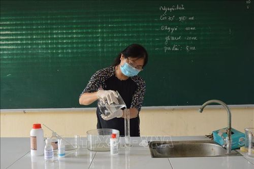 Giúp học sinh yêu thích, gần gũi môn Hóa học