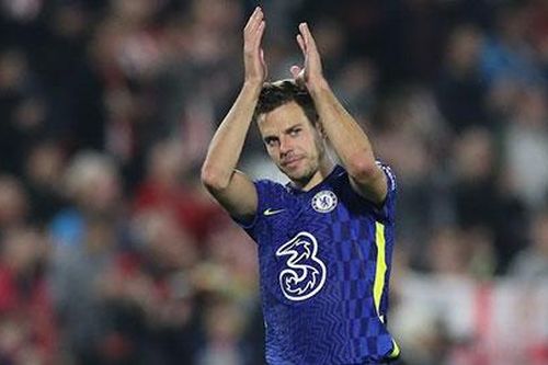HLV Xavi muốn đưa hậu vệ đa năng của Chelsea về Barca