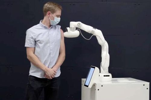 Robot tiêm chủng không dùng kim