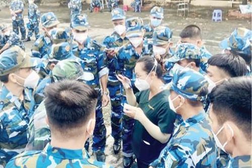 Y tế - Sức khỏe Y tế - Sức khỏe Nữ giảng viên trường y năng nổ nơi tuyến đầu chống dịch