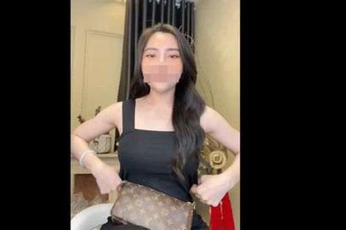 Tạm giữ 1,5 tấn quần áo không chứng từ của 'hotgirl livestream'