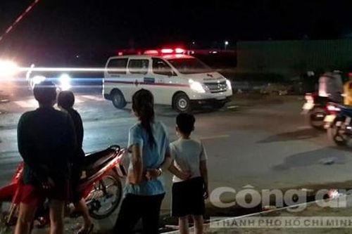 Công an tìm thân nhân cho bộ xương nữ chết trong bãi đất trống