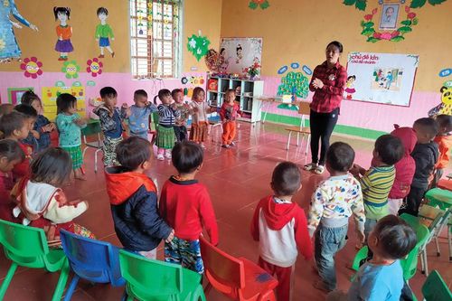 Cõng chữ lên non