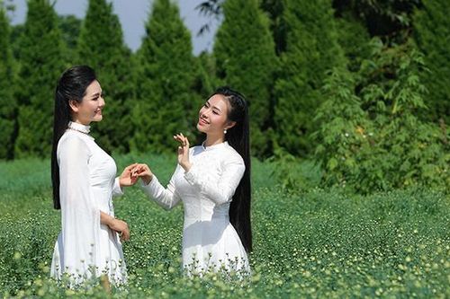 Lương Nguyệt Anh - Lương Hải Yến ra mắt MV tôn vinh nghề giáo