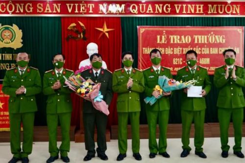 Khen thưởng lực lượng phá án ma túy lớn