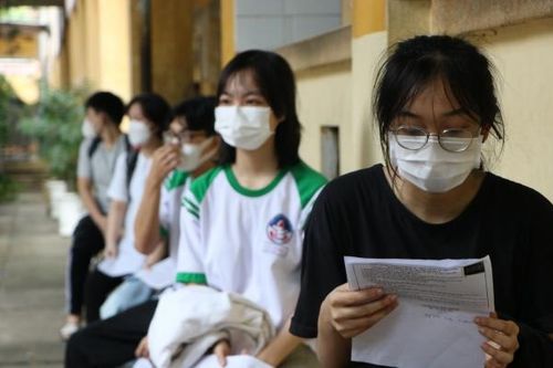 Sở GD-ĐT TP. HCM đề nghị cấp mã định danh, tiêm khẩn vaccine ngừa Covid-19 cho học sinh
