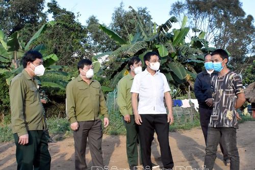 Bí thư Tỉnh ủy kiểm tra công tác phòng chống dịch tại huyện Điện Biên
