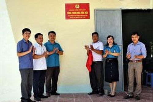 Liên đoàn Lao động huyện Cao Lộc chung sức xây dựng nông thôn mơíTin khácMời bạn đọc, cộng tác viên gửi bài, ảnh cho Báo Lạng Sơn số Tết Dương lịch và Xuân Nhâm Dần 2022Doanh nghiệp nhỏ và vừa vững vàng vượt qua đại dịch