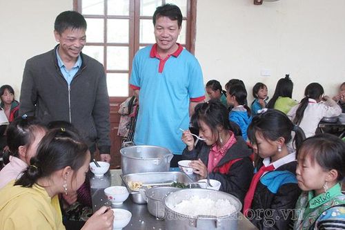 Yêu nghề, mến trẻ sẽ ở lại được với vùng cao
