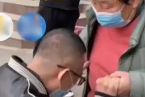 Một người Trung Quốc mất tích bí ẩn 16 năm đã về với gia đình, lý do biến mất rất bất ngờ